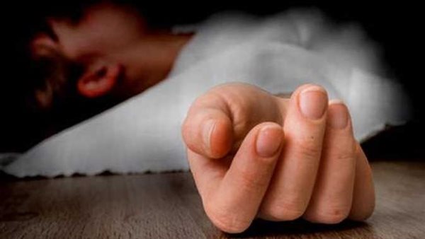 لغز شقة الدقي.. جثة فتاة متحللة ووالدتها المسنة في حالة إغماء