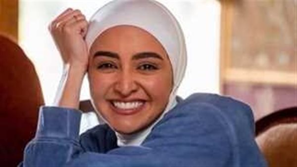 بعد إصابتها بمرض نادر.. صور هلا رشدي تتصدر السوشيال ميديا | شاهد