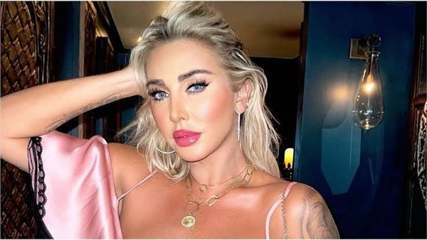 الله خلقنا بدون ملابس.. جويل مردينيان تثير الجدل في أحدث ظهور