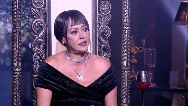 تتكلمي في ما لا تعلمين.. أول تعليق من نهى العمروسي على هجوم خيري رمضان | شاهد