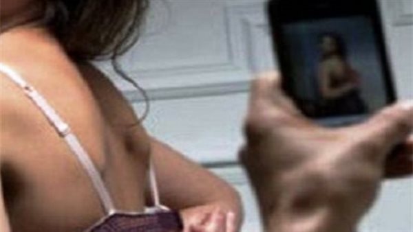 دولاب غرفة النوم بداية الخيط.. أسرار واقعة سيدة الفيديو الجنسي وعضو اتحاد الكرة السابق