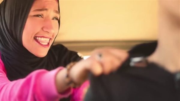 عاشت وماتت غلبانة.. وفاة دينا مراجيح حزنا على رحيل والدتها تشعل السوشيال ميديا