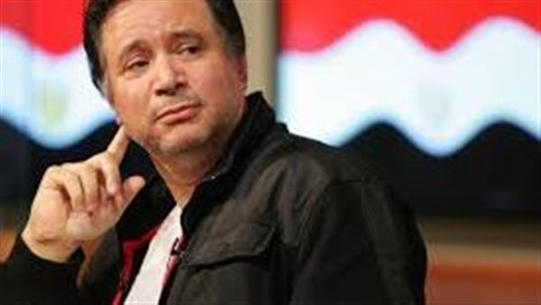 طريح الفراش.. ما طبيعة مرض الفنان إيمان البحر درويش وتفاصيل صورة صدمت الجميع | شاهد