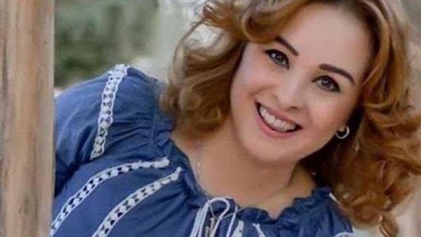 اخترعت دين جديد.. هجوم ناري من الجمهور على حنان شوقي بعد وصفها للحجاب بلبس الشغل | فيديو