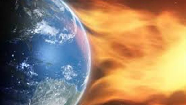 بعدما أثارت الهلع.. حقيقة تعرض الأرض لعاصفة شمسية تقطع الانترنت نهائيا