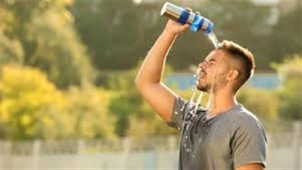 الصحة تحدد الفئات الأكثر عرضة لمخاطر ضربات الشمس والإجهاد الحراري