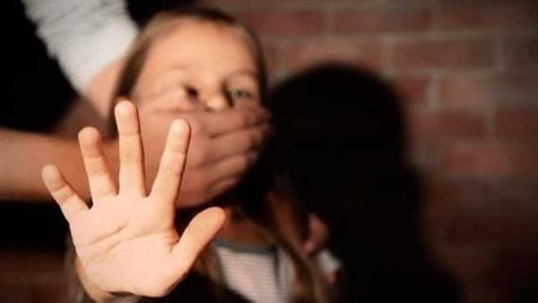 أشبع رغباته.. تفاصيل مؤلمة في اعتداء عامل جنسيا على معاقة بشبرا