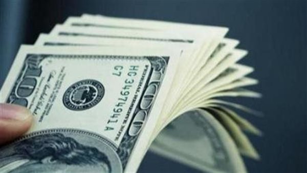 بعد رفع الفائدة الأمريكية.. هل يتأثر سعر الدولار في مصر؟