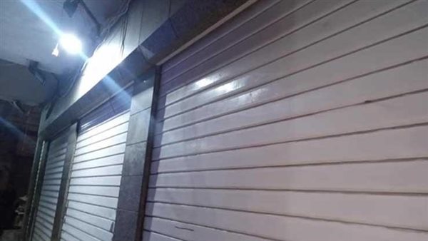 بعد قرارات ترشيد الكهرباء.. هل يتم تغيير مواعيد غلق المحلات والمقاهي ؟