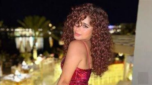  بتاكل محشي وشيكولاتة ومبتاكلش 3 حاجات.. سر رشاقة مايان السيد وفقدانها وزنها | شاهد