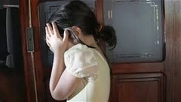 حسر عنها ملابسها..تفاصيل مثيرة في الحكم على عاطل هتك عرض طفلة عين شمس