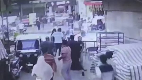 وسط الشارع وفي النهار.. تفاصيل مثيرة في مقتل سيدة على يد عاطل رفضت الزواج منه بالمنوفية