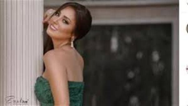 ملابس ملفتة.. نرمين الفقي تستعرض جمالها بهذه الإطلالة | شاهد