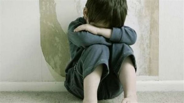 صور فاضحة في أوضاع مخلة.. اعترافات مثيرة لصاحب محل هتك عرض فتى بمدينة نصر