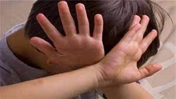 هتك عرضه داخل المنزل.. تفاصيل ضبط المتهم بالاعتداء على نجل عمته في الدقهلية 