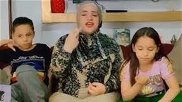 محتوى فاضح وتشهير.. كيف انتقمت البلوجر هبة السيد من ابنها بعد وقف أرباحها؟