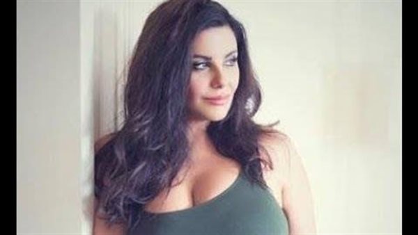 اتنصب عليا وبتعرض لتهديد.. دانا حمدان تستغيث: أنا غلطت | فيديو