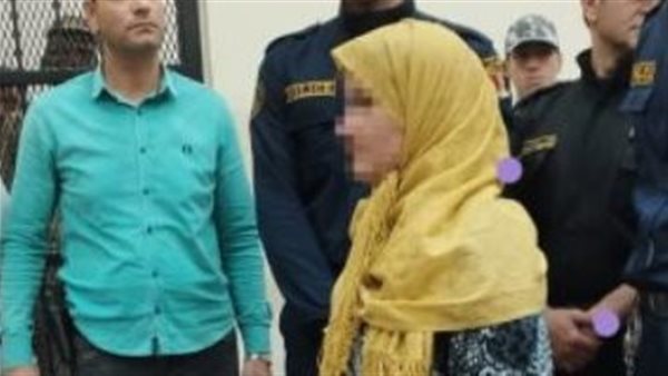 كيف كانت حالتها حينما أكلته؟.. تطور غير متوقع بشأن الأم المتهمة بتقطيع طفلها