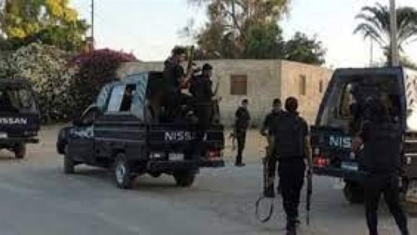 نصب واحتيال ونسب مشاهدة.. حقيقة فيديو السطو المسلح على شخص وأسرته عبر تيك توك