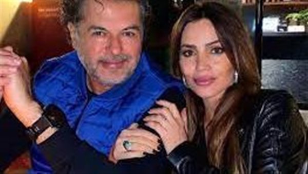 مراته اتصدمت.. حكاية معجبة ارتمت في أحضان راغب علامة