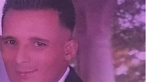 أحمد وابنه في قبر واحد.. شاب يلحق بوالده بعد وفاته بساعات في الأقصر