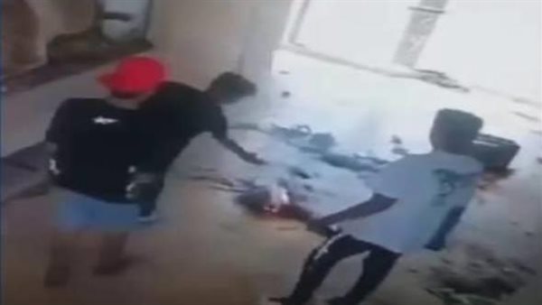  أشعلوا النار بمدخل سنتر وعذبوا قطة.. كواليس فيديو 3 صبية في أكتوبر