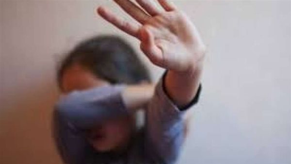 ابنة زوجها.. تفاصيل ضبط المتهمة بتعذيب فتاة من ذوي الاحتياجات الخاصة بالجيزة