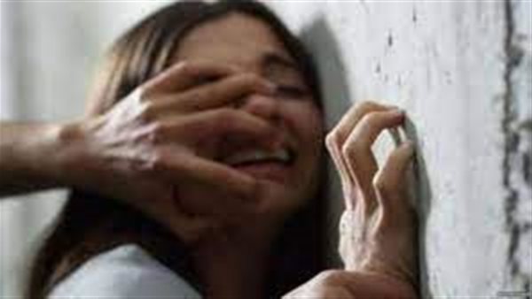 لامس مناطق عفتها.. تفاصيل مثيرة في الحكم على عامل تحرش بطبيبة وسط الشارع بالقاهرة 