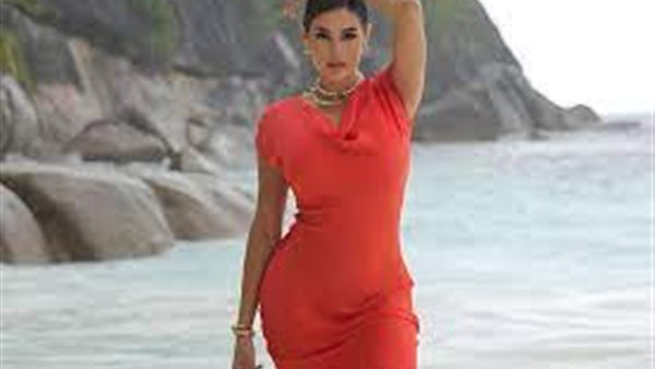 كل الرجالة بتحبني ما عدا هذا الشخص.. ياسمين صبري تفجر مفاجأة | فيديو 