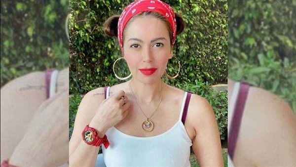 مسلمة بالوراثة والحجاب حتة قماشة.. تصريحات نارية لـ لقاء الخميسي وهذه قصة خيانتها