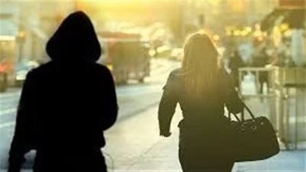 التحرش بمضيفة جوية.. تفاصيل مثيرة لأول مرة في واقعة القاهرة الجديدة