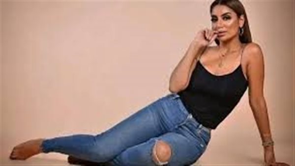 بالبيجامة.. جوري بكر تخطف الأنظار بهذه الإطلالة| شاهد