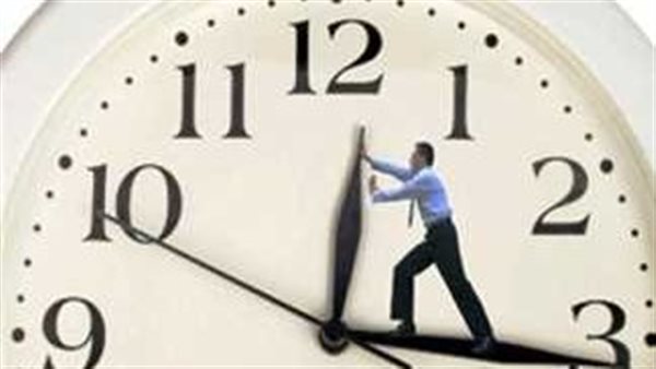 موعد تغيير الساعة.. رسميا إلغاء التوقيت الصيفي وبدء العمل بالشتوي خلال أيام