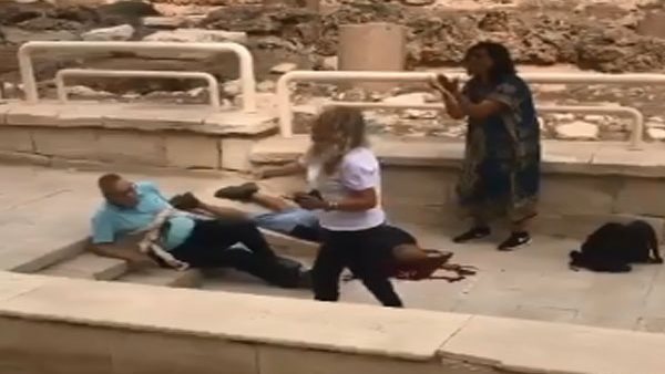 بعد مقتل 3 واصابة اخر.. كواليس ما حدث أمام عمود السواري بالاسكندرية