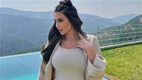 بالحجاب.. ياسمين صبري تثير ضجة بهذه الصورة | شاهد