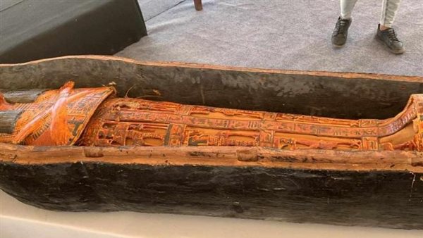 مقبرة كبار موظفي وكهنة الدولة الحديثة.. ماذا تعرف عن اكتشاف كنز المنيا الجديد؟