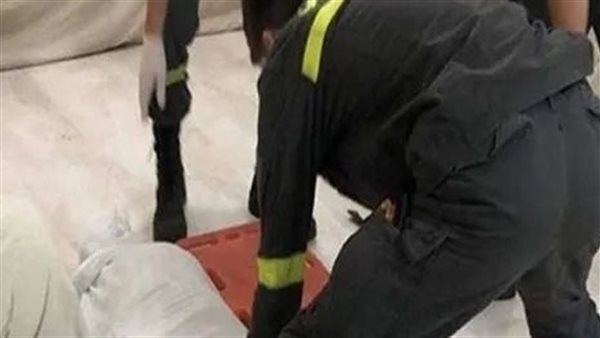 صدمة في الوسط الفني..تفاصيل العثور على جثة مخرج شهير وزوجته في منزلهم 