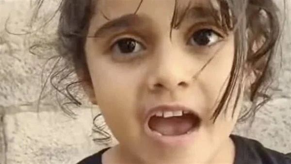 القصف ليل نهار على غزة..فيديو مؤثر لشهادة طفلة بريطانية من أصل فلسطيني | شاهد