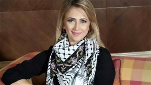 اقتحموا منزلها..تفاصيل اعتقال المطربة الفلسطينية دلال أبو آمنة في الناصرة