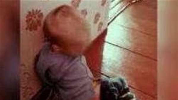 بسلك شاحن..تفاصيل صادمة في تعذيب كوافيرة لابن صديقتها حتى الموت