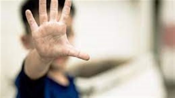 سيطرت عليه نزواته وضاقت عليه الأرض.. حيثيات قضية اعتداء عامل على طالب