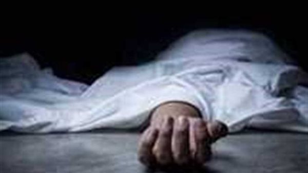كلم طليقته وطلب 5 آلاف جنيه.. تفاصيل العثور على جثة عامل داخل شقته بالمقطم
