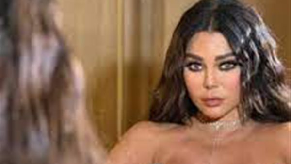 رقم صادم.. سعر فستان هيفاء وهبي يثير الجدل | شاهد