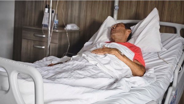 نوع عنيف.. معلومات صادمة عن مرض هاني الناظر النادر