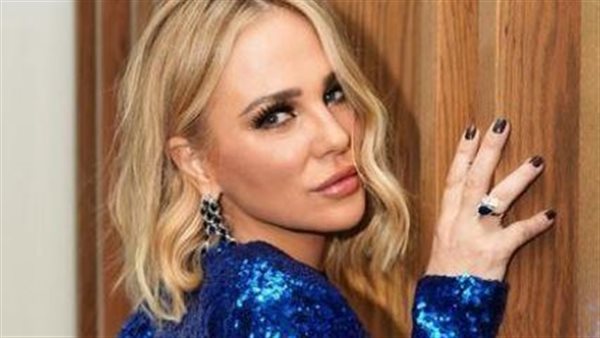 بعمل صيانة زي العربيات.. شيرين رضا تكشف عن سر جمالها | فيديو