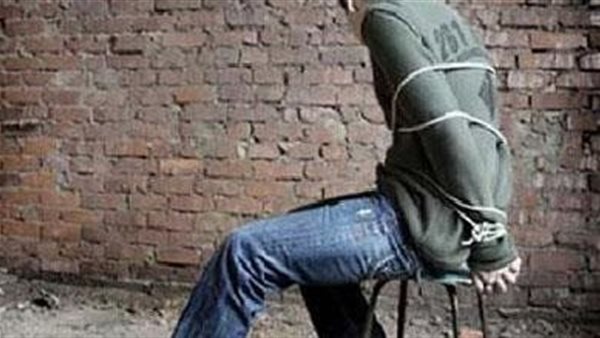 فتاة لعوب وخطة شيطانية.. كواليس تحرير شاب اختطفه 5 أشخاص في الوراق
