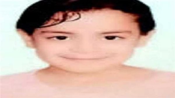 دفناها بمطبخ منزلهما.. أب وزوجته عذبا ابنته حتي فارقت الحياة بالقليوبية