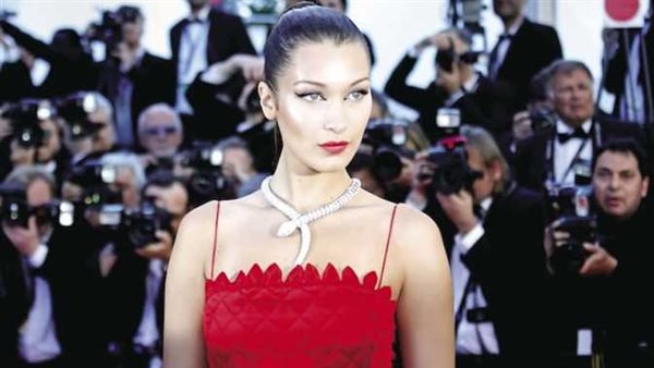 دعمت فلسطين وتصدرت محركات البحث.. من هي بيلا حديد عارضة الأزياء الأكثر جمالًا ؟