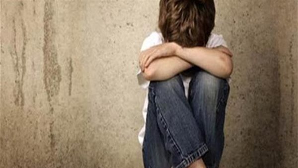 فعل غير أخلاقي.. تفاصيل مثيرة في هتك عرض فارس على يد 2 شباب في سوهاج 