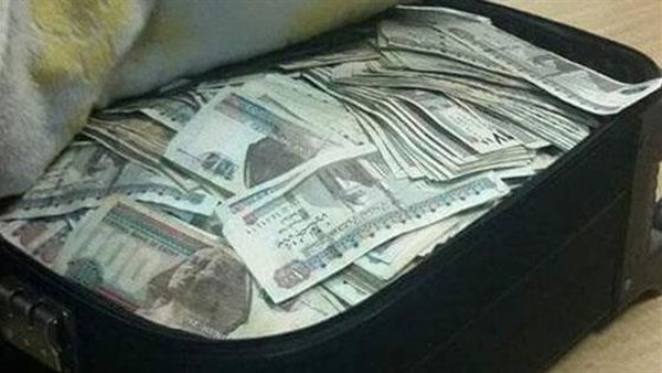 حاميها حراميها.. كشف لغز سرقة أموال من شقتين سكنيتين بالقاهرة